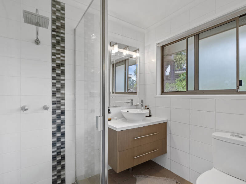 4 Lena Place, Windaroo, QLD 4207 AUS