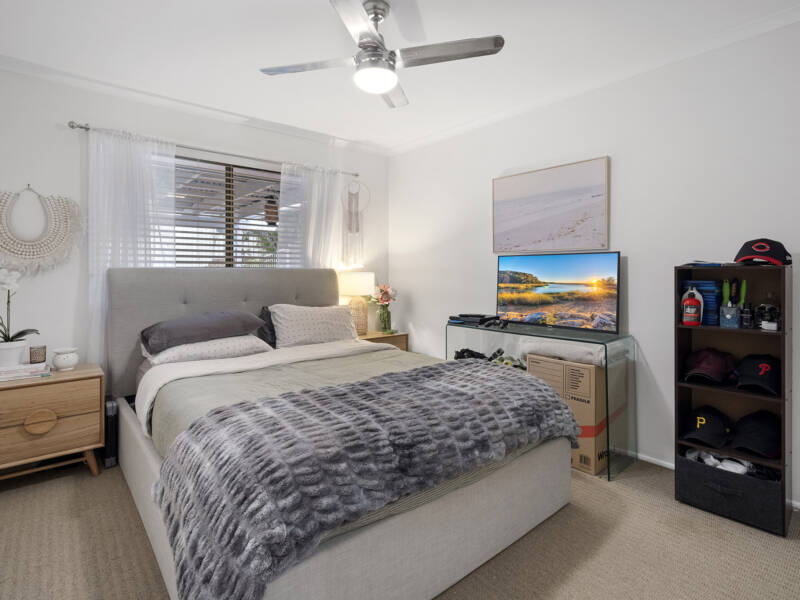 4 Lena Place, Windaroo, QLD 4207 AUS