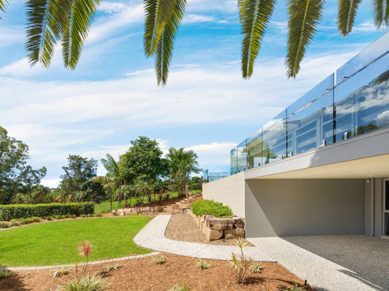 18 Pebble Beach Drive, Windaroo, QLD 4207 AUS