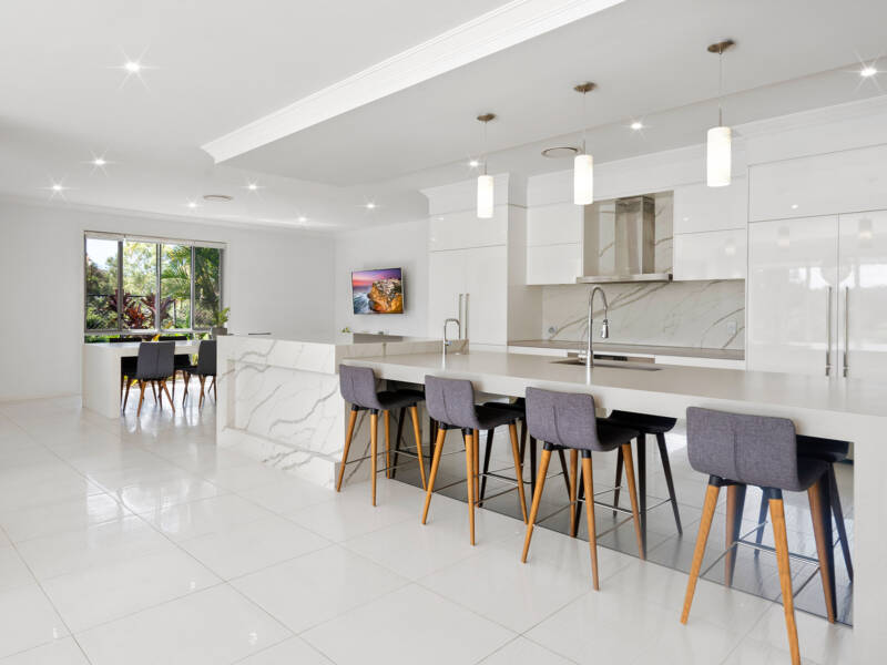 18 Pebble Beach Drive, Windaroo, QLD 4207 AUS