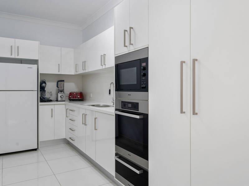 18 Pebble Beach Drive, Windaroo, QLD 4207 AUS
