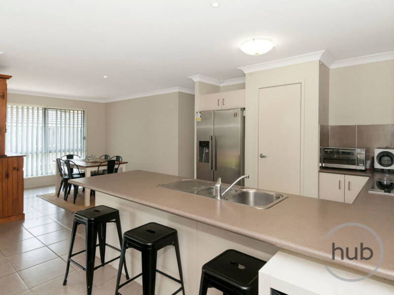 27 Skyline Crct, Bahrs Scrub, QLD 4207 AUS