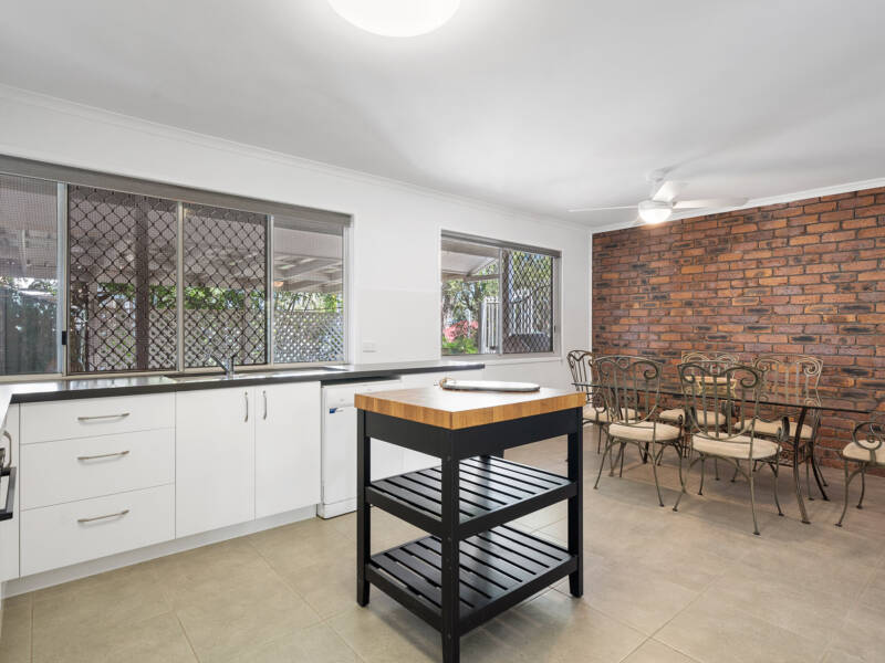 30 Menzies Street, Bethania, QLD 4205 AUS