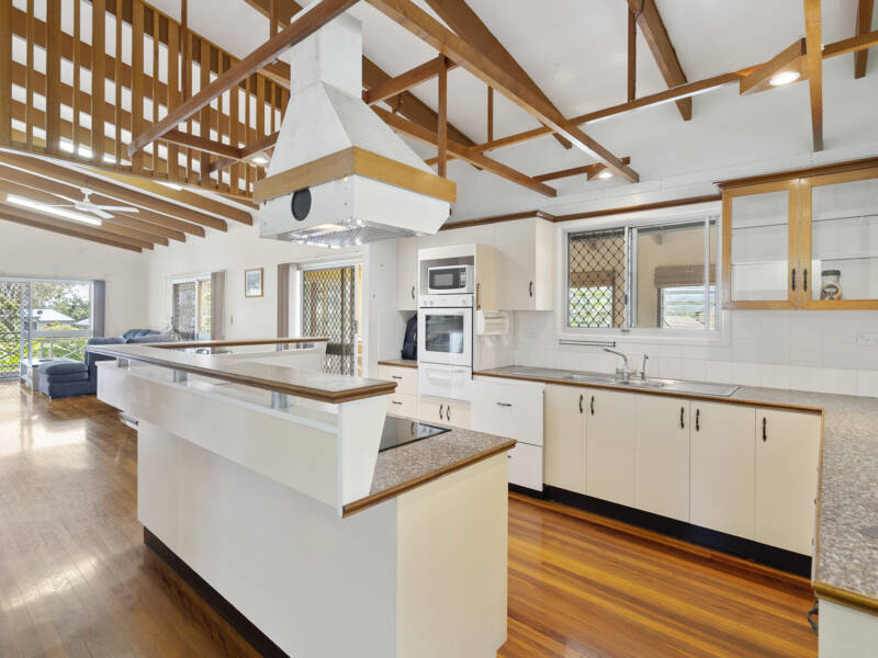 70 Barcelona Terrace, Russell Island, QLD 4184 AUS