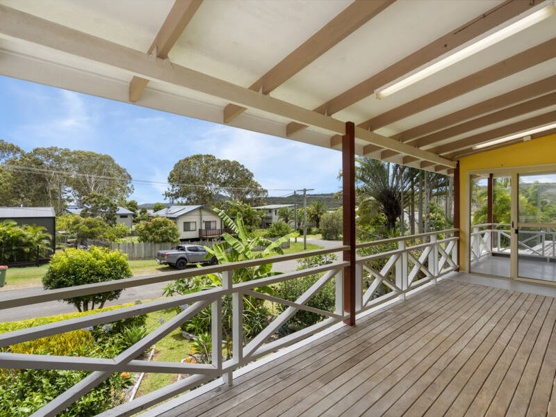 70 Barcelona Terrace, Russell Island, QLD 4184 AUS