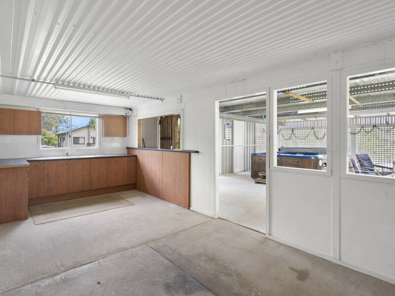 70 Barcelona Terrace, Russell Island, QLD 4184 AUS