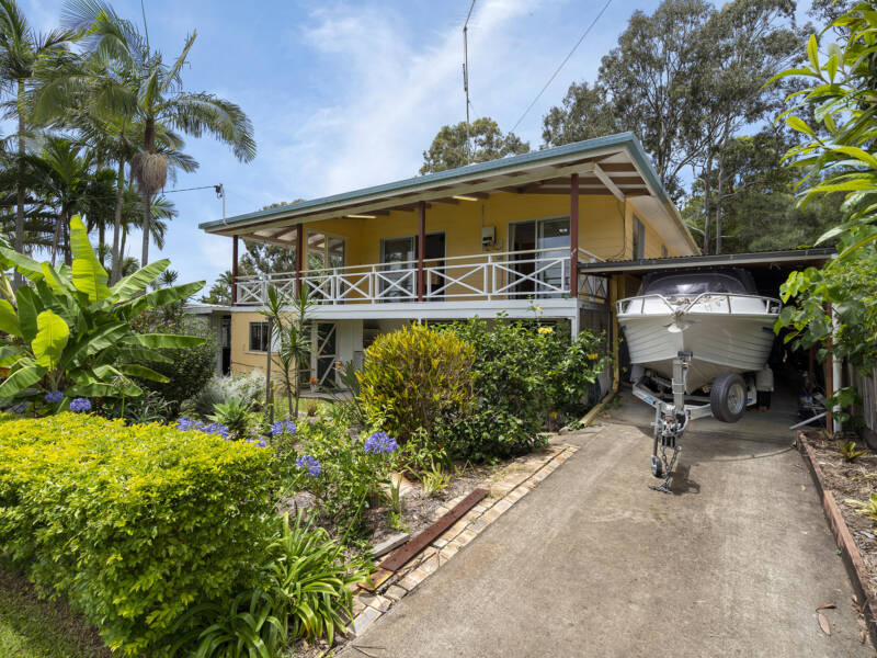 70 Barcelona Terrace, Russell Island, QLD 4184 AUS