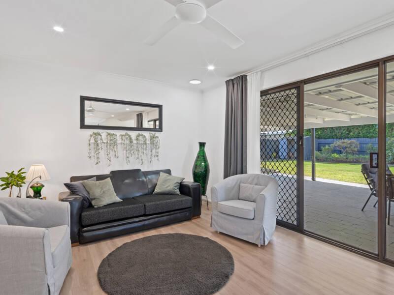 11 Robert Stanley Drive, Mount Warren Park, QLD 4207 AUS