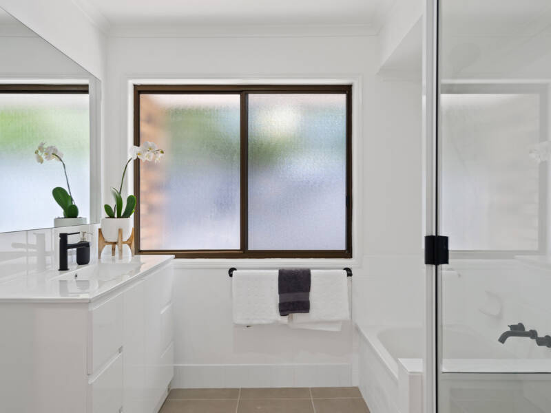 11 Robert Stanley Drive, Mount Warren Park, QLD 4207 AUS