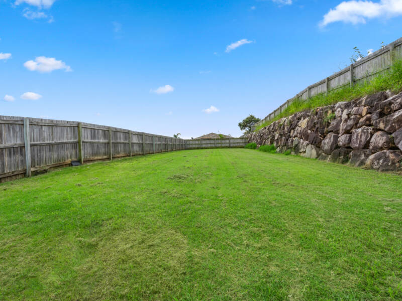 27 Hugo Drive, Beaudesert, QLD 4285 AUS