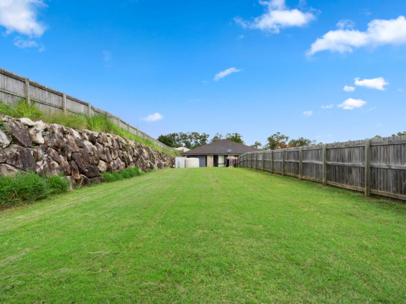27 Hugo Drive, Beaudesert, QLD 4285 AUS
