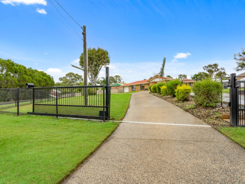 5 Brauer Court, Mount Warren Park, QLD 4207 AUS