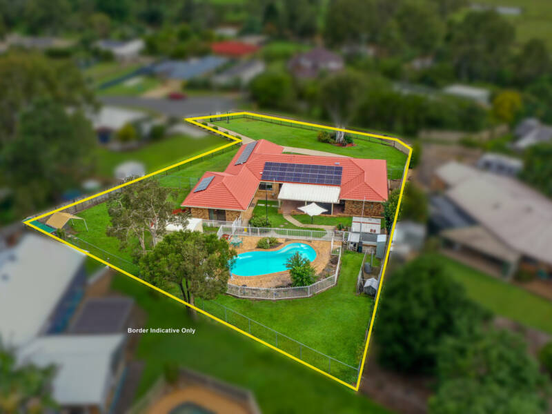 5 Brauer Court, Mount Warren Park, QLD 4207 AUS