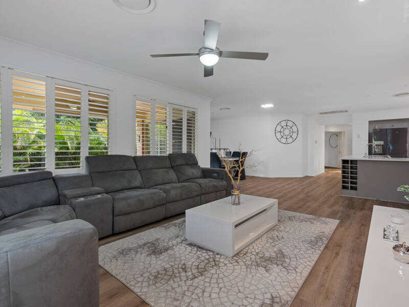 48 Lake Breeze Drive, Windaroo, QLD 4207 AUS