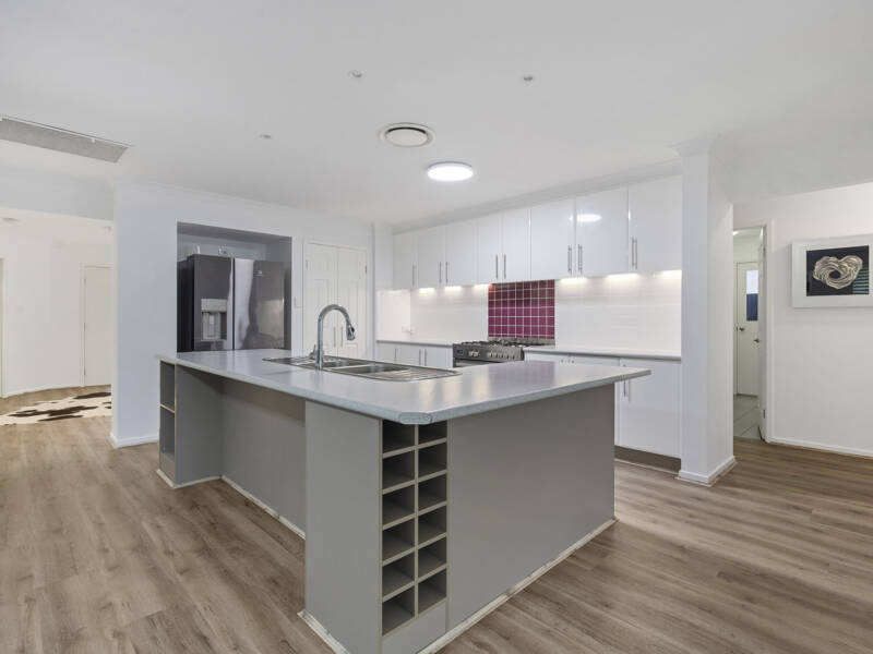 48 Lake Breeze Drive, Windaroo, QLD 4207 AUS