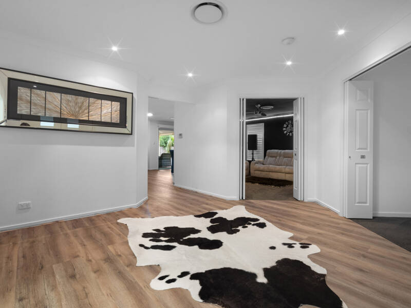 48 Lake Breeze Drive, Windaroo, QLD 4207 AUS