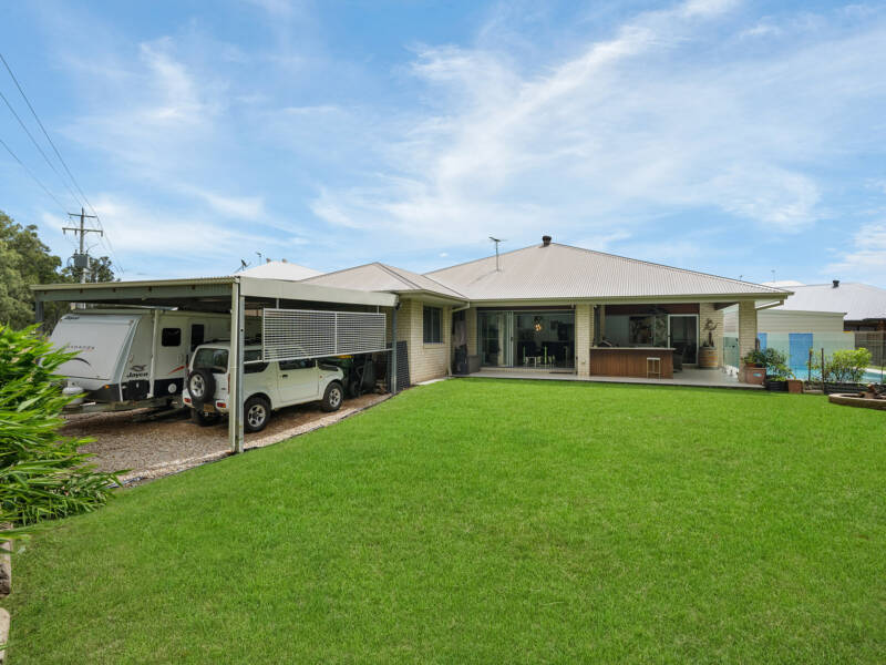 34 Pebble Beach Drive, Windaroo, QLD 4207 AUS