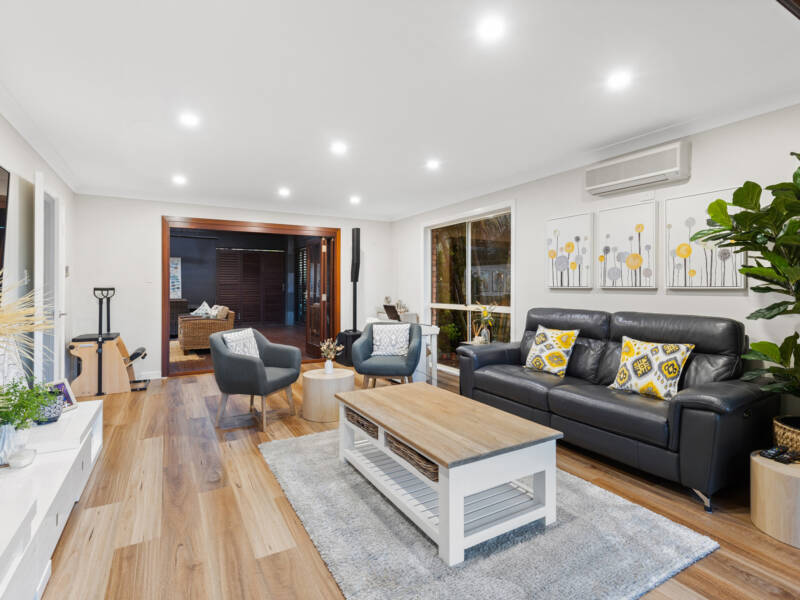 8 Spiro Court, Mount Warren Park, QLD 4207 AUS