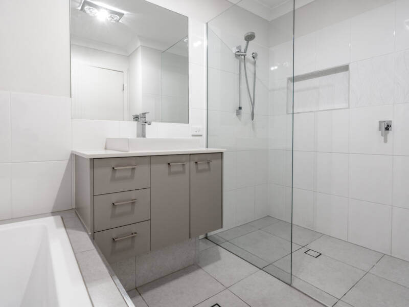 6/1-5 Anna Louise Terrace, Windaroo, QLD 4207 AUS