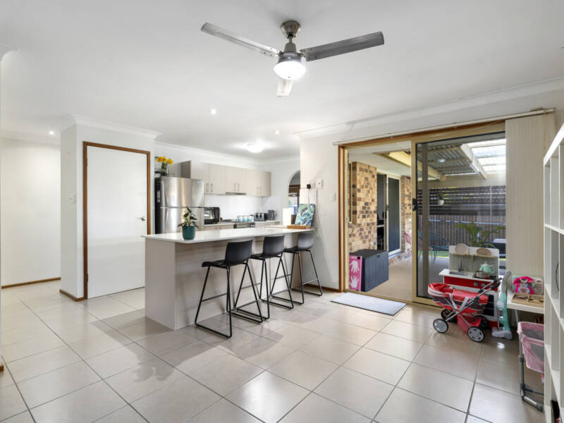 36 Schonwerder Drive, Windaroo, QLD 4207 AUS