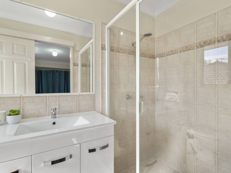 32 Chatfield Street, Edens Landing, QLD 4207 AUS