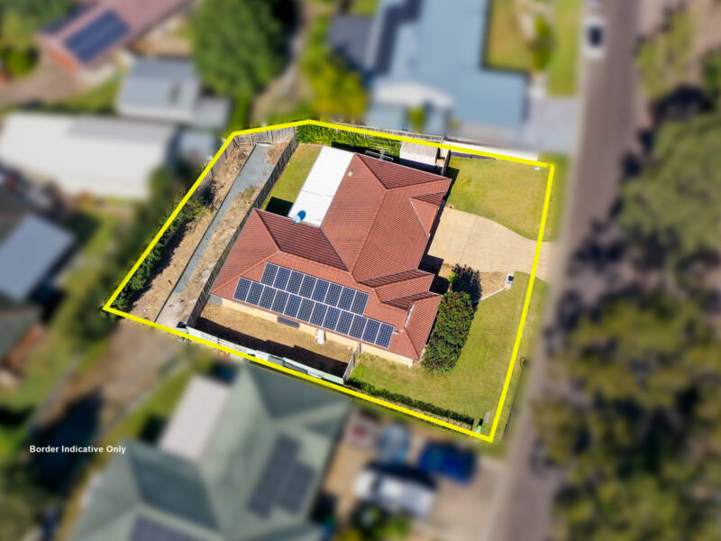 32 Chatfield Street, Edens Landing, QLD 4207 AUS