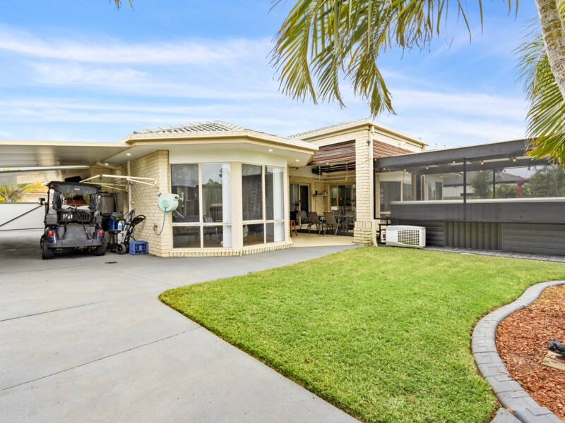 16 Riverside Terrace, Windaroo, QLD 4207 AUS