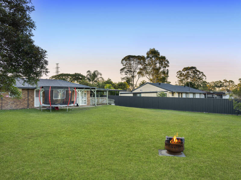 6 Eltham Court, Mount Warren Park, QLD 4207 AUS