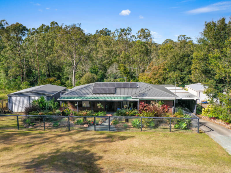 27-29 Arbour Drive, Gleneagle, QLD 4285 AUS