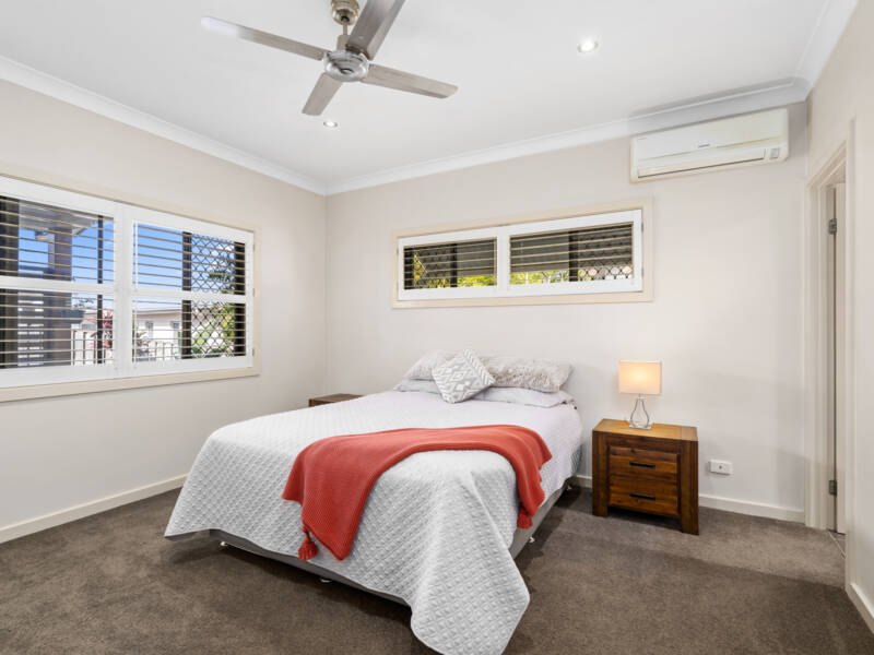 24 Long Island Drive, Windaroo, QLD 4207 AUS