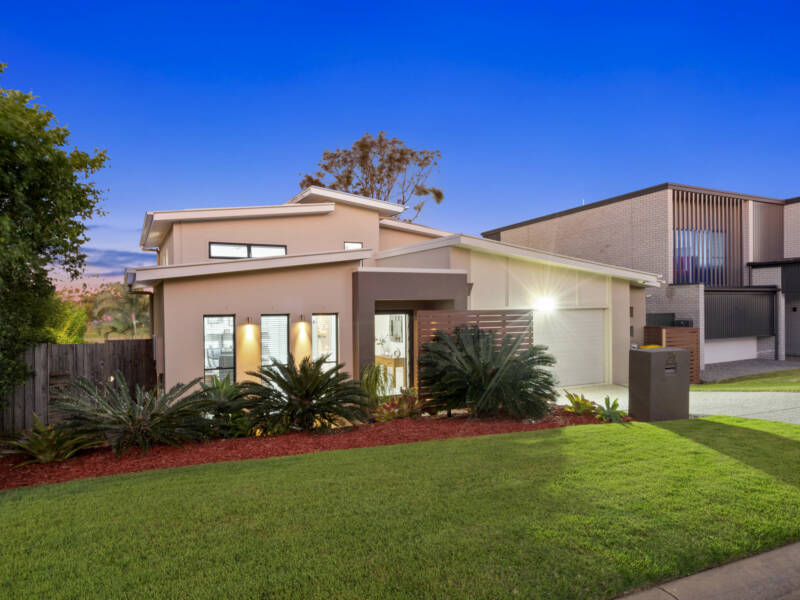 31 Long Island Drive, Windaroo, QLD 4207 AUS