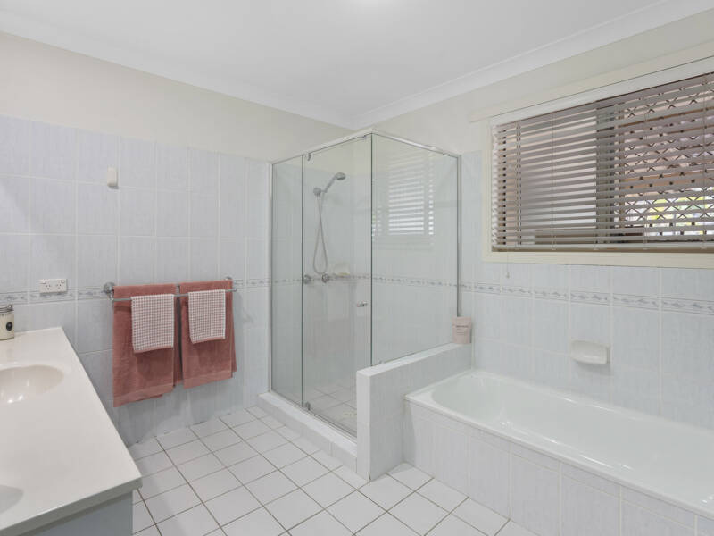 11 Rae Court, Mount Warren Park, QLD 4207 AUS