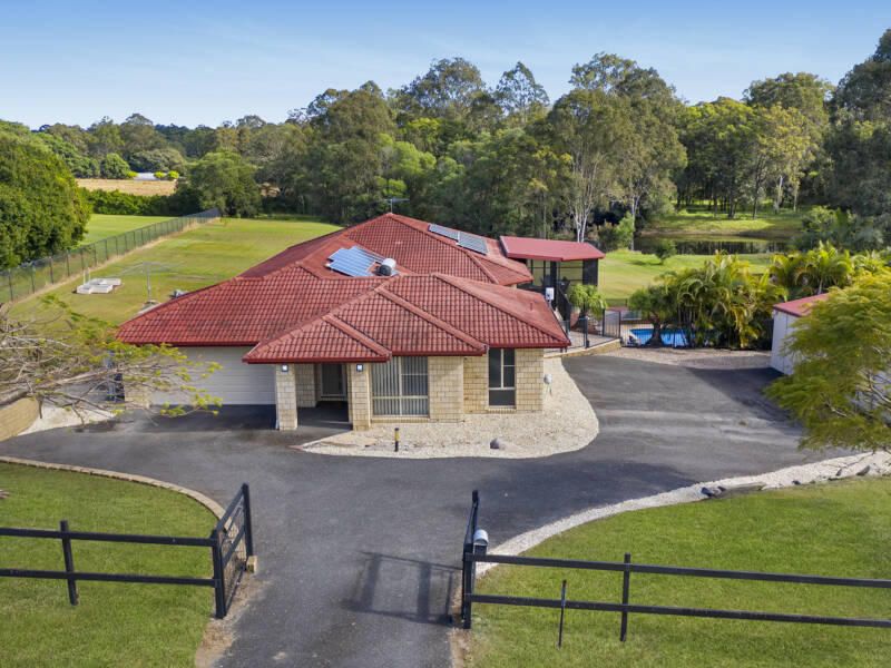 172 Bahrs Scrub Road, Bahrs Scrub, QLD 4207 AUS