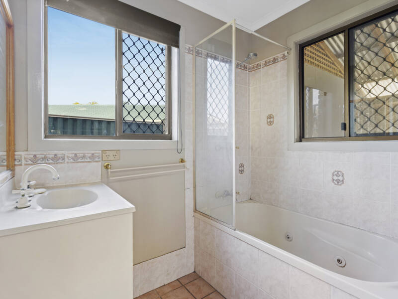 35 Carl Heck Bvd, Windaroo, QLD 4207 AUS