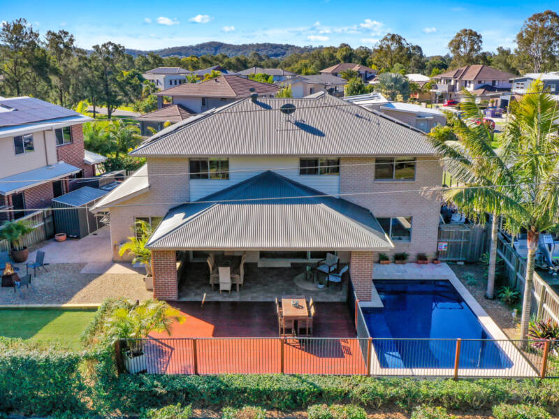 40 Pebble Beach Drive, Windaroo, QLD 4207 AUS