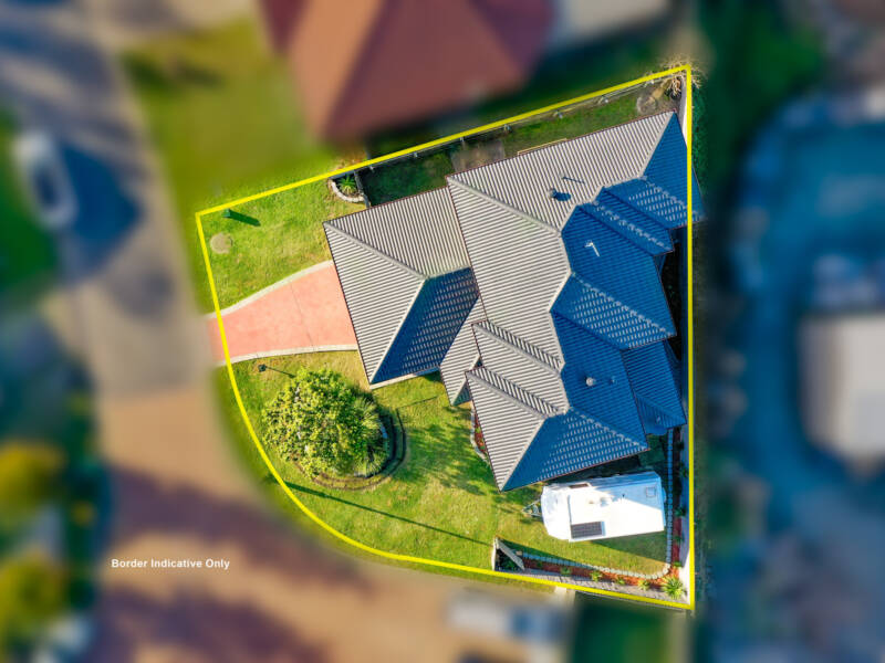 24 Mountain View Crescent, Mount Warren Park, QLD 4207 AUS
