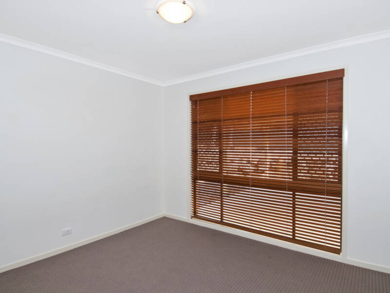 2 Minnie Place, Windaroo, QLD 4207 AUS