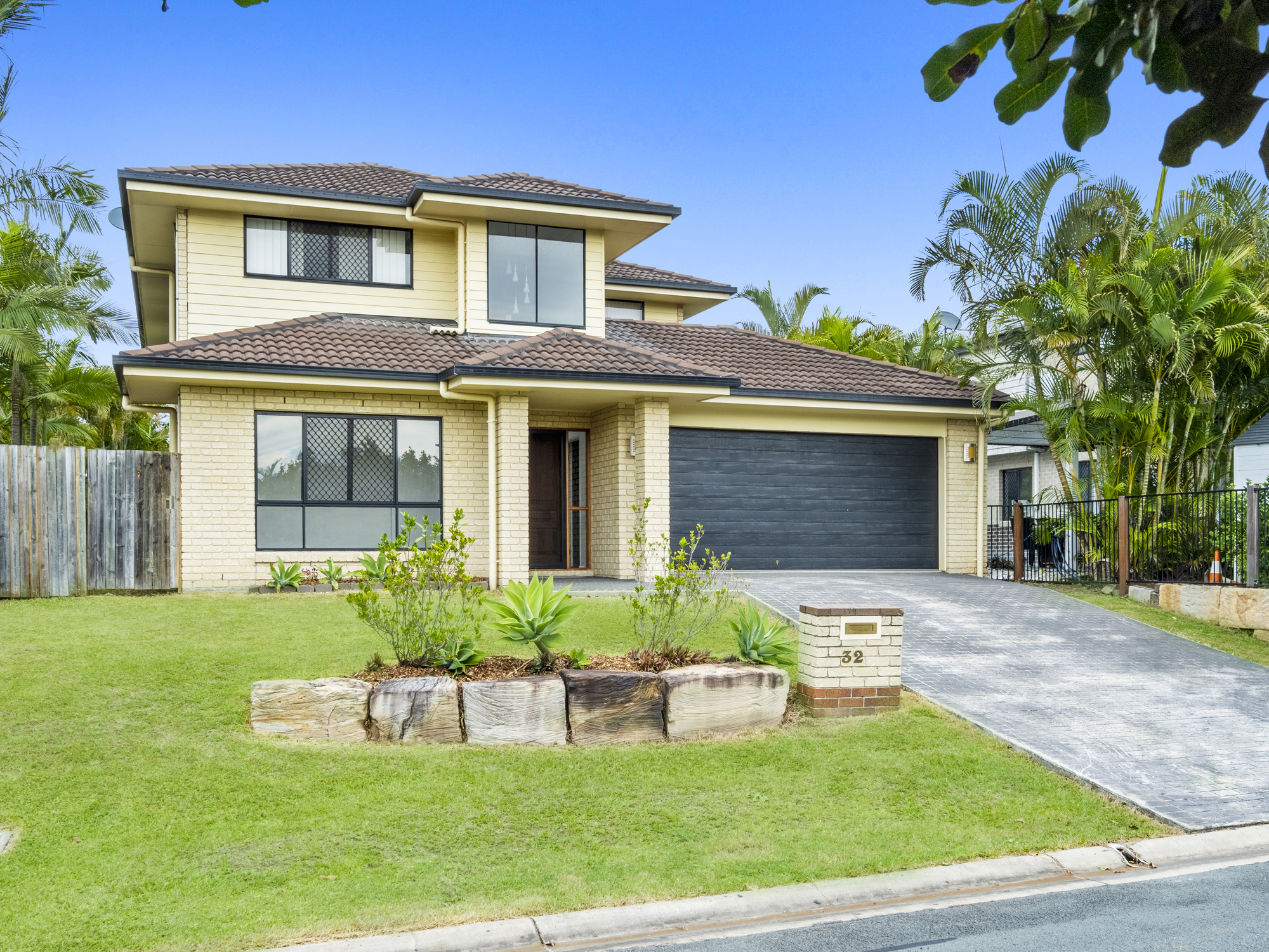 32 Lake Breeze Drive, Windaroo QLD 4207 The Property Hub Real