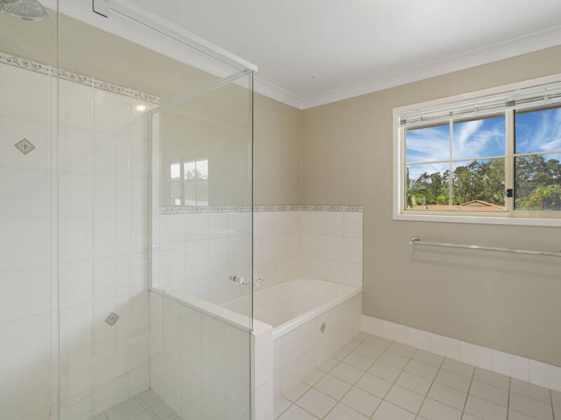 34 Anna Louise Terrace, Windaroo, QLD 4207 AUS