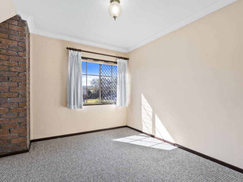 137 Barbaralla Drive, Springwood, QLD 4127 AUS
