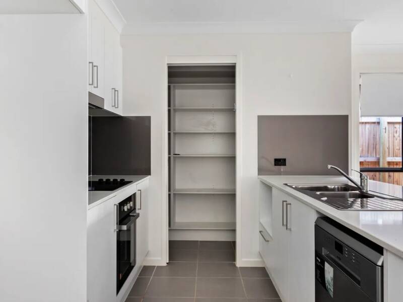 22 Daybreak Street, Yarrabilba, QLD 4207 AUS