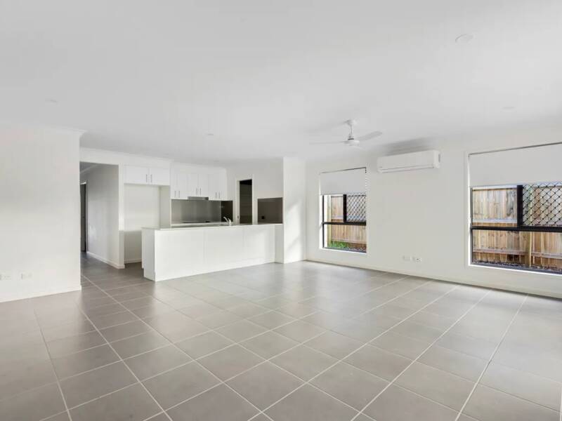22 Daybreak Street, Yarrabilba, QLD 4207 AUS