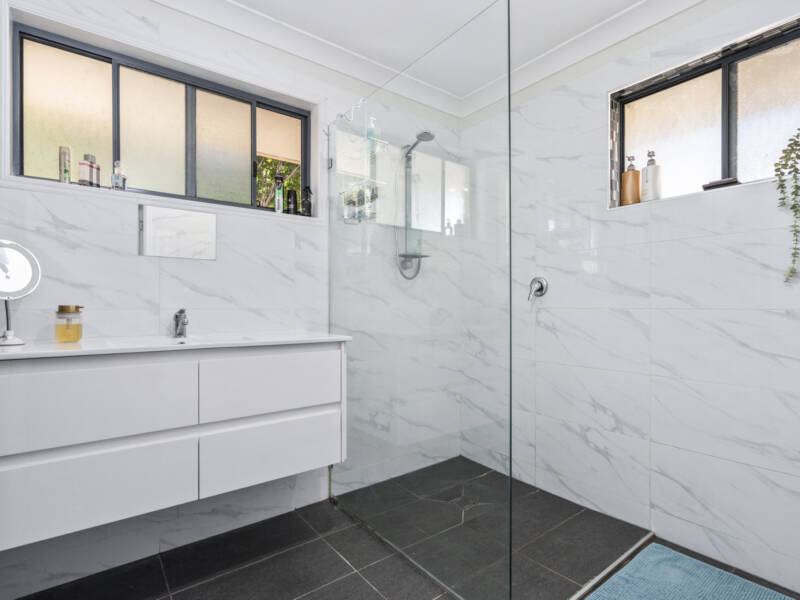 15 Stoten Street, Eagleby, QLD 4207 AUS
