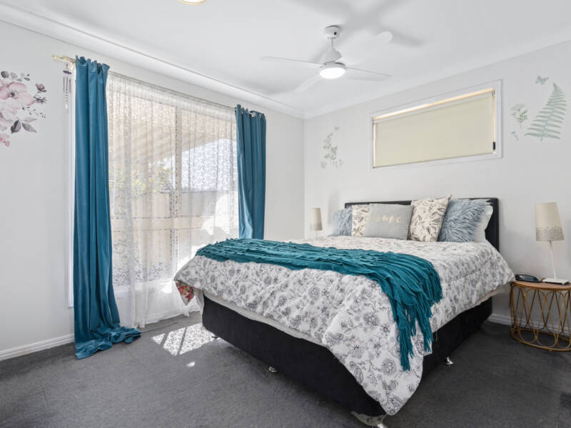 15 Stoten Street, Eagleby, QLD 4207 AUS