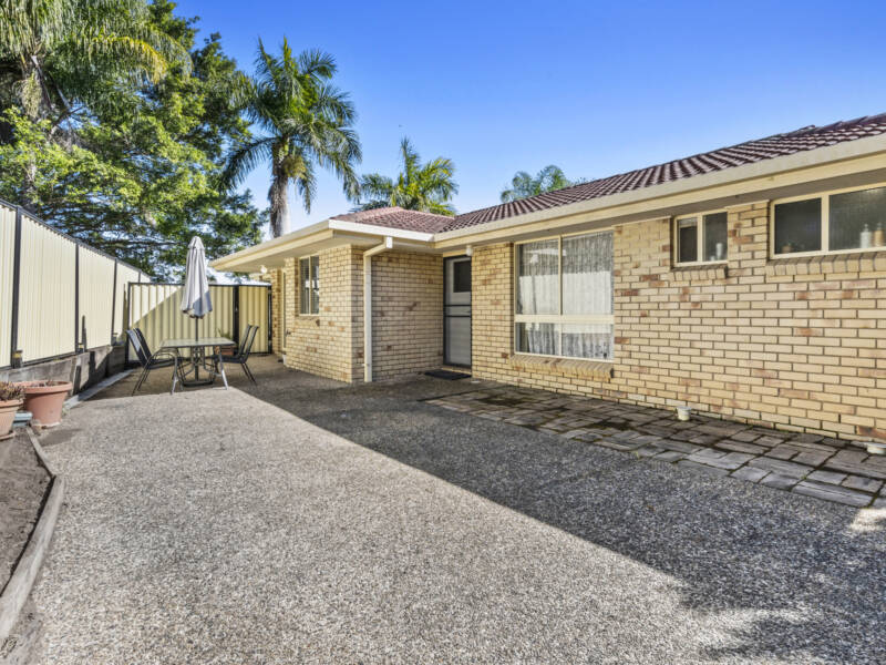 15 Stoten Street, Eagleby, QLD 4207 AUS