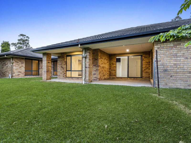 31-33 Avocet Court, Greenbank, QLD 4124 AUS