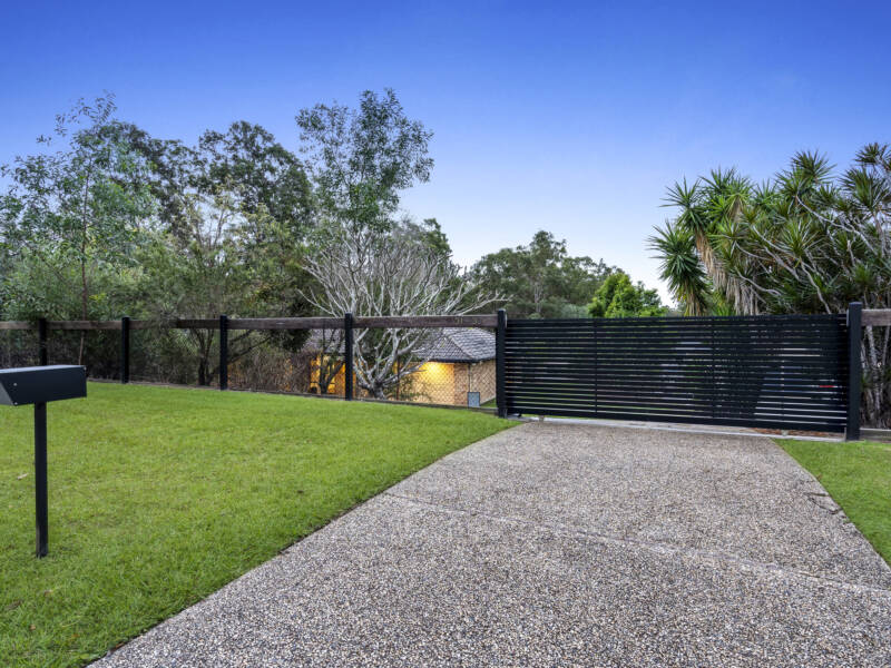 31-33 Avocet Court, Greenbank, QLD 4124 AUS