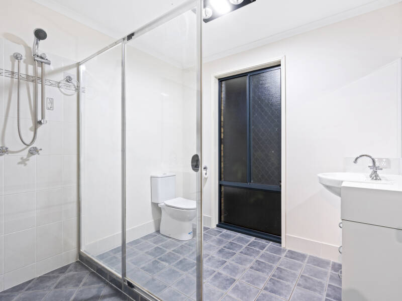 31-33 Avocet Court, Greenbank, QLD 4124 AUS