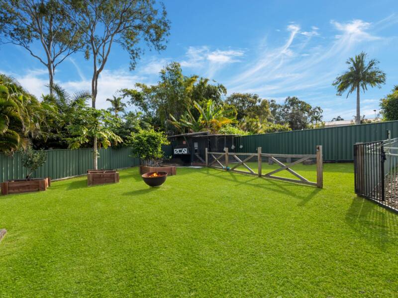 17 Carl Heck Boulevard, Windaroo, QLD 4207 AUS