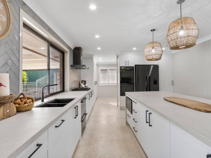 17 Carl Heck Boulevard, Windaroo, QLD 4207 AUS